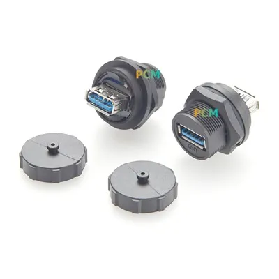 USB 3.0 IP67 Panel Mount Feed-through Coupler